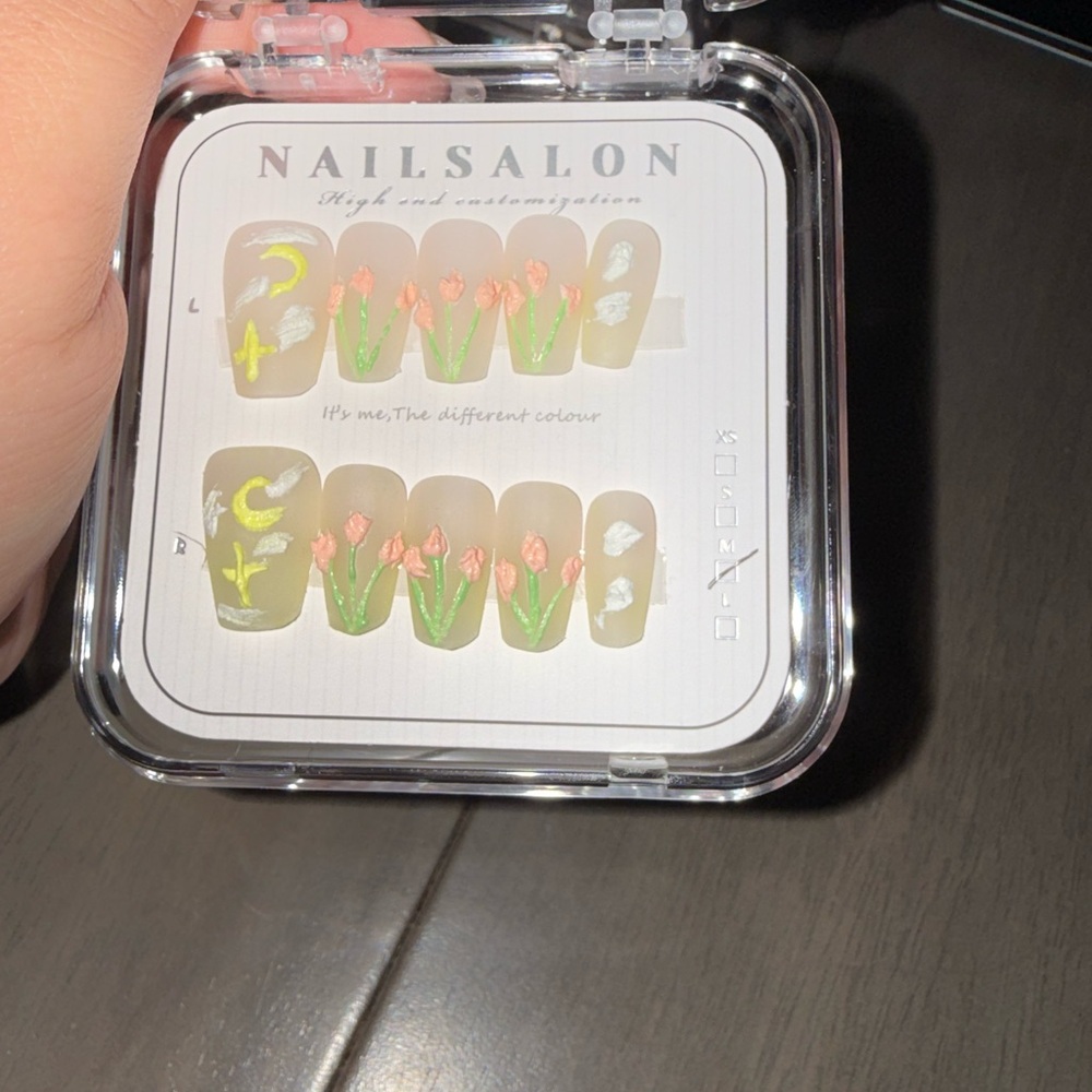 Floral Nail Art Set